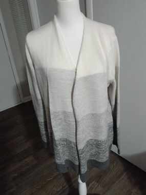 Kim Rogers Ombre Open-Front Cardigan in Cream and Gray